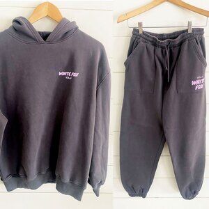 Grey White Fox Set - EXCELLENT CONDITION: M/L hoodie, M Pant